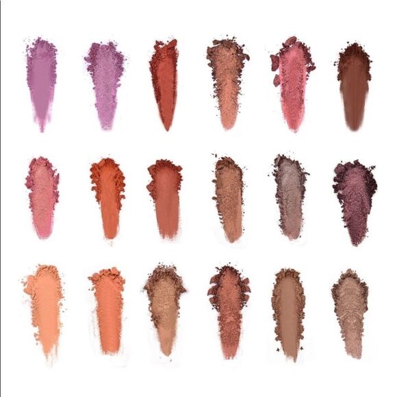 KAB Cosmetics Day to Night Pallet - Picture 5 of 5